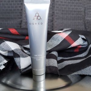 Cosmedix Detox Activated Charcoal Mask